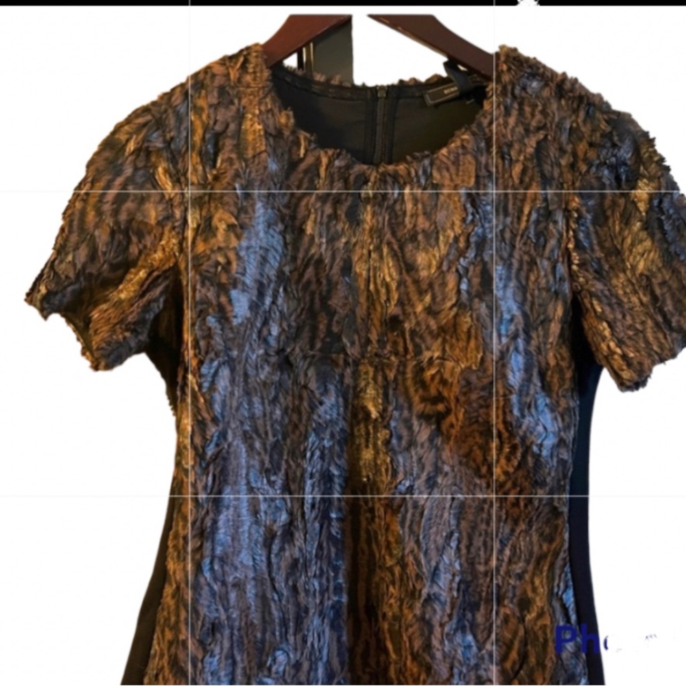 BCBGMAXAZRIA Womens Feather Textured Short Sleeve Blouse Brown and Black-Medium